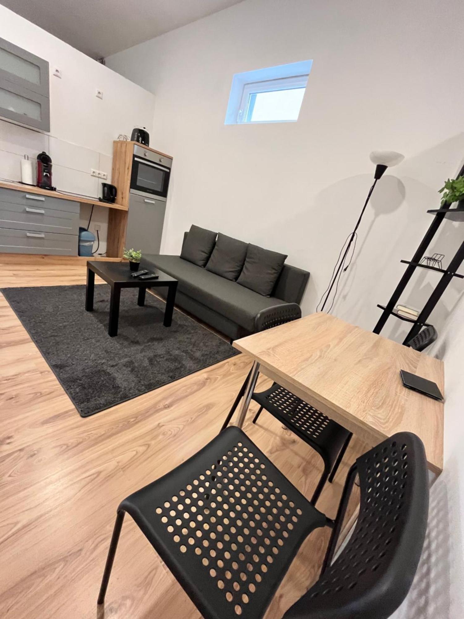 Apartment Central 10A 40Qm Wi-Fi Free Parking Calm Back House Dortmund Exterior photo